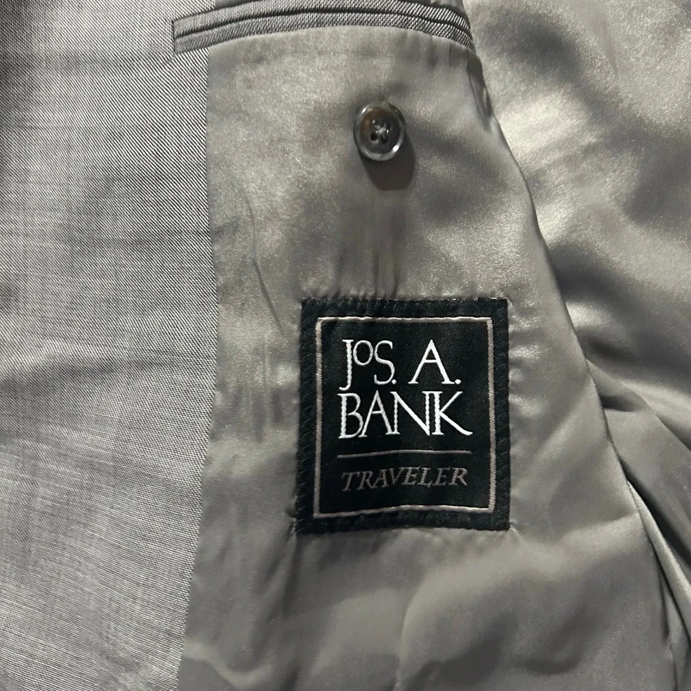 Jos A Bank Traveler Blazer Mens 38R Grey Tailored Fit 2 Button 100% Wool Jacket